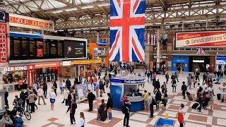 A Walk Through The London Victoria Station London England [upl. by Sonitnatsnoc467]